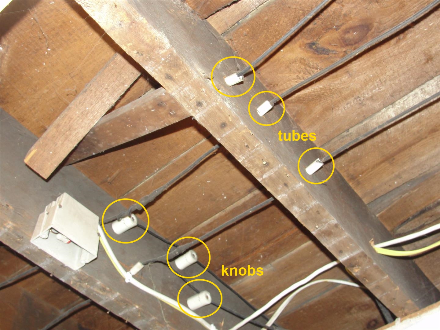 Knob and tube wiring example 3